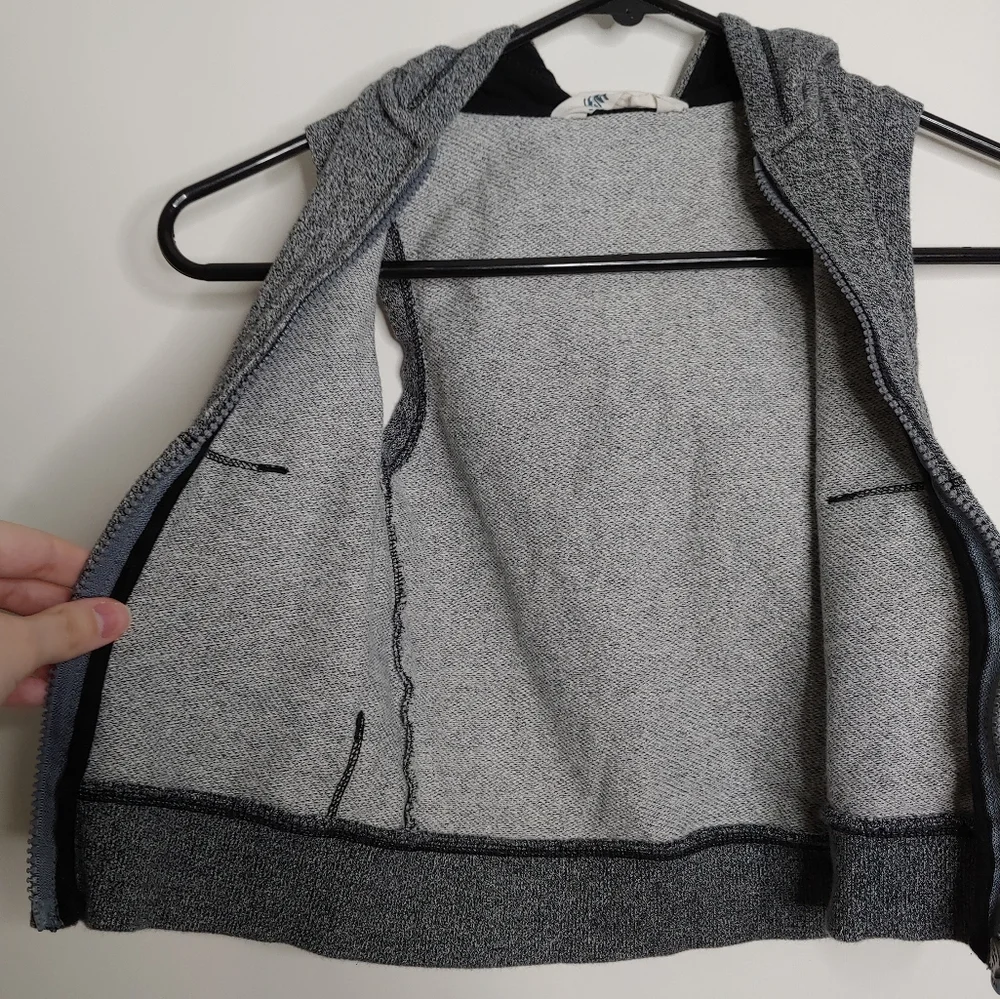 H&M kids sleeveless